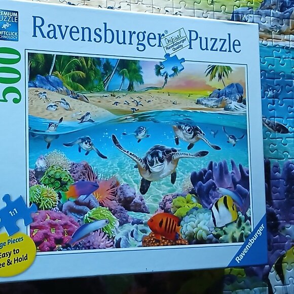 Ravemsburger Race of Baby Seaturtles 500pc Puzzle - Picture 1 of 2